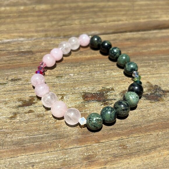 WICKED inspired Elegant Pink and Green Beaded Bracelet WICKED Elpheba & Galinda - Picture 1 of 8